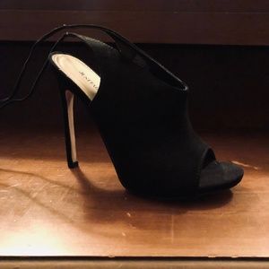 New Annabella Black high heels